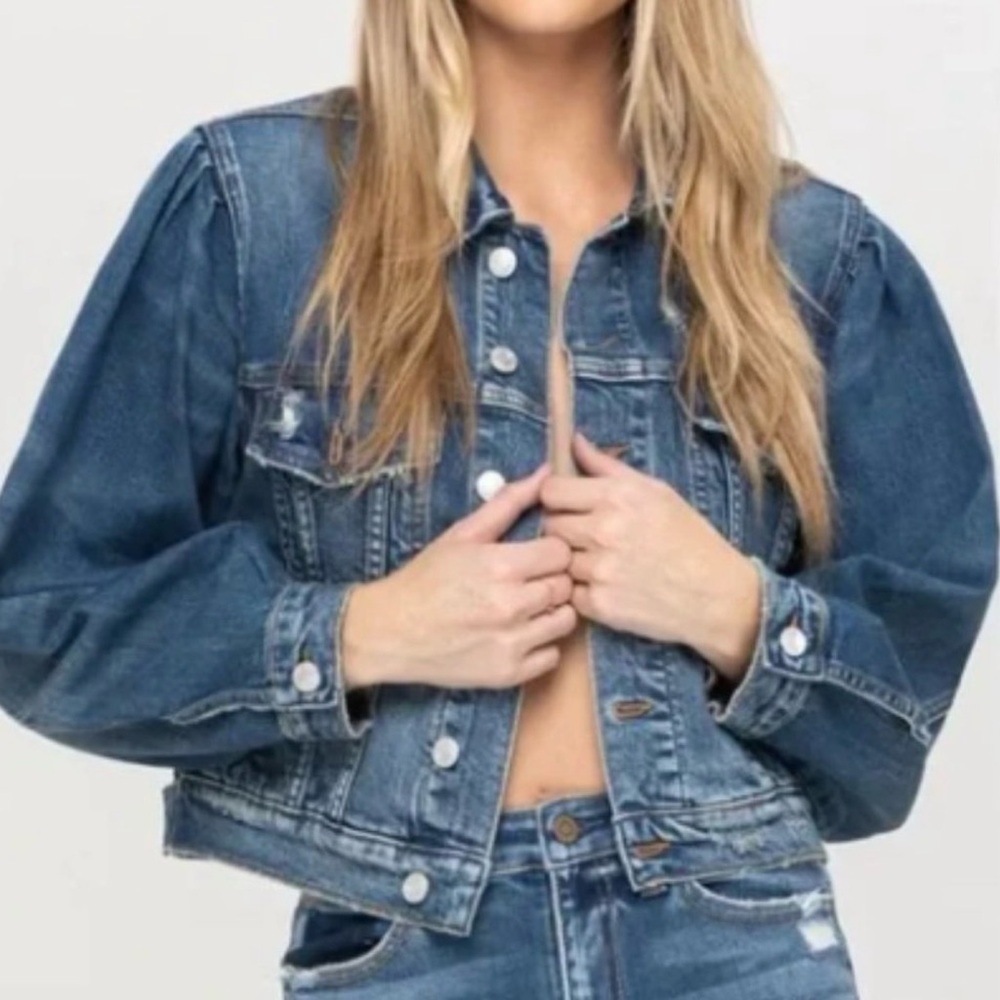 Vervet “Puff Sleeve Trucker”Classic Blue Denim Jacket - EUC